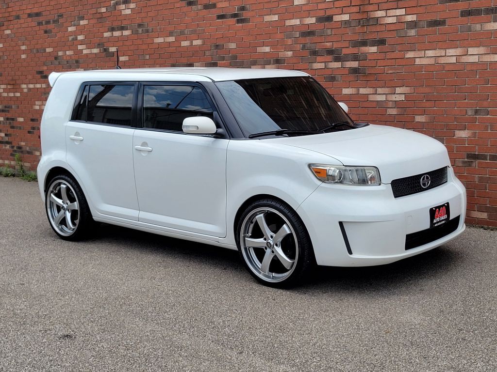 2010 Scion xB Image 10