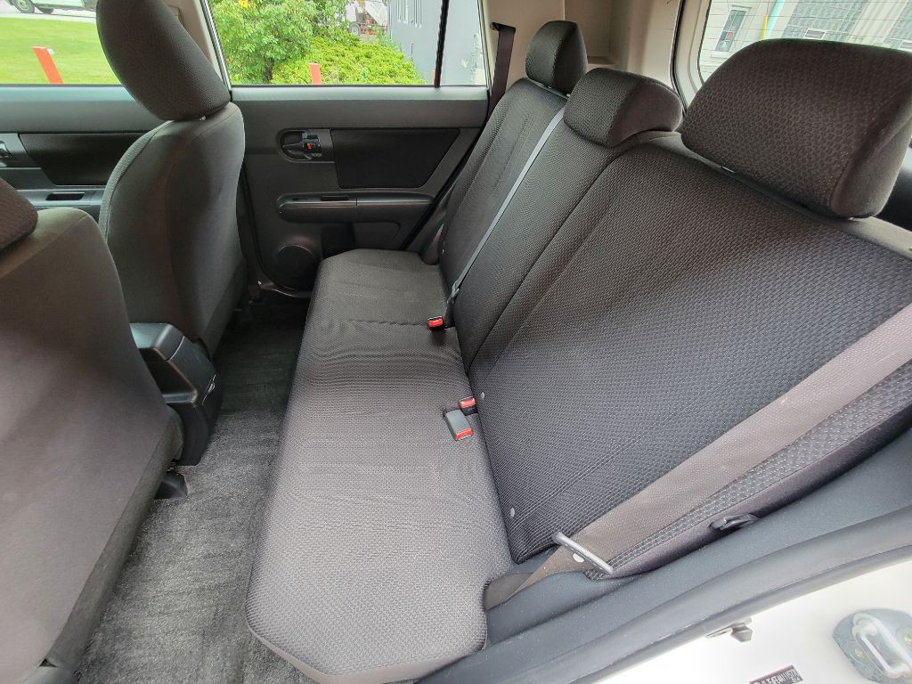 2010 Scion xB Image 14