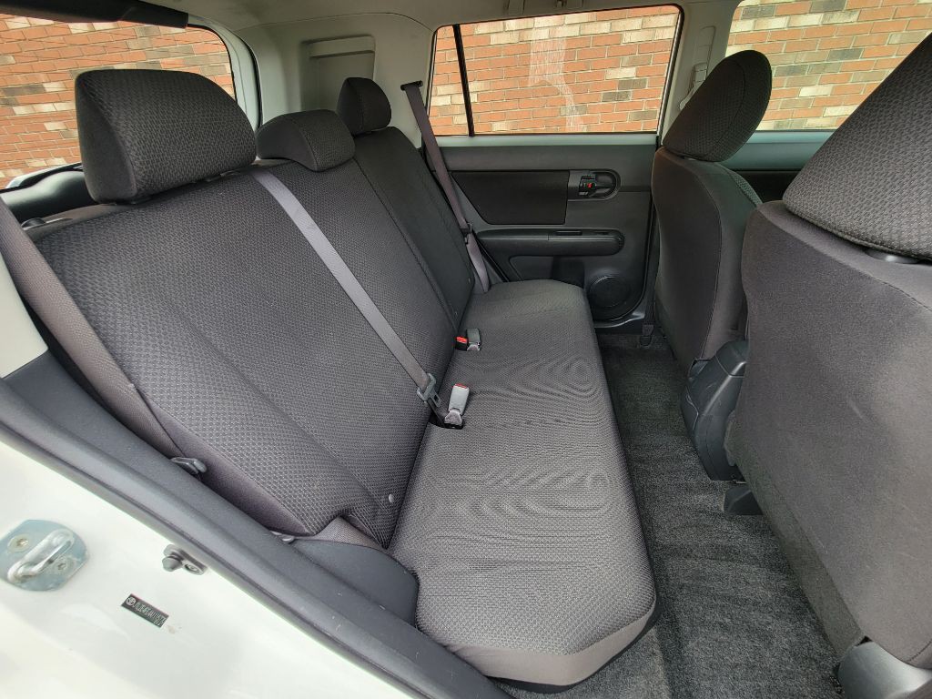 2010 Scion xB Image 16