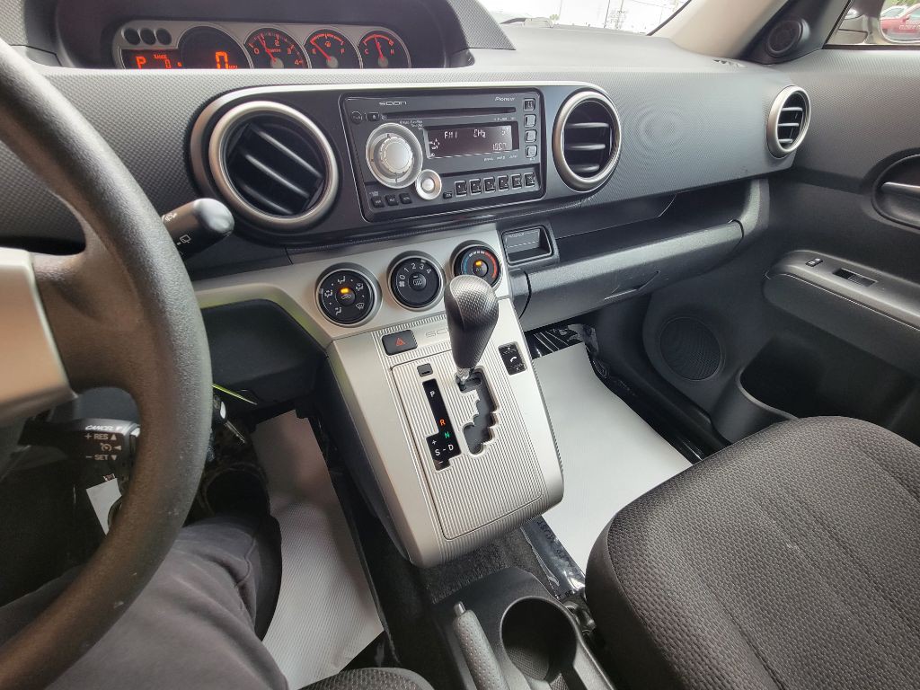 2010 Scion xB Image 21