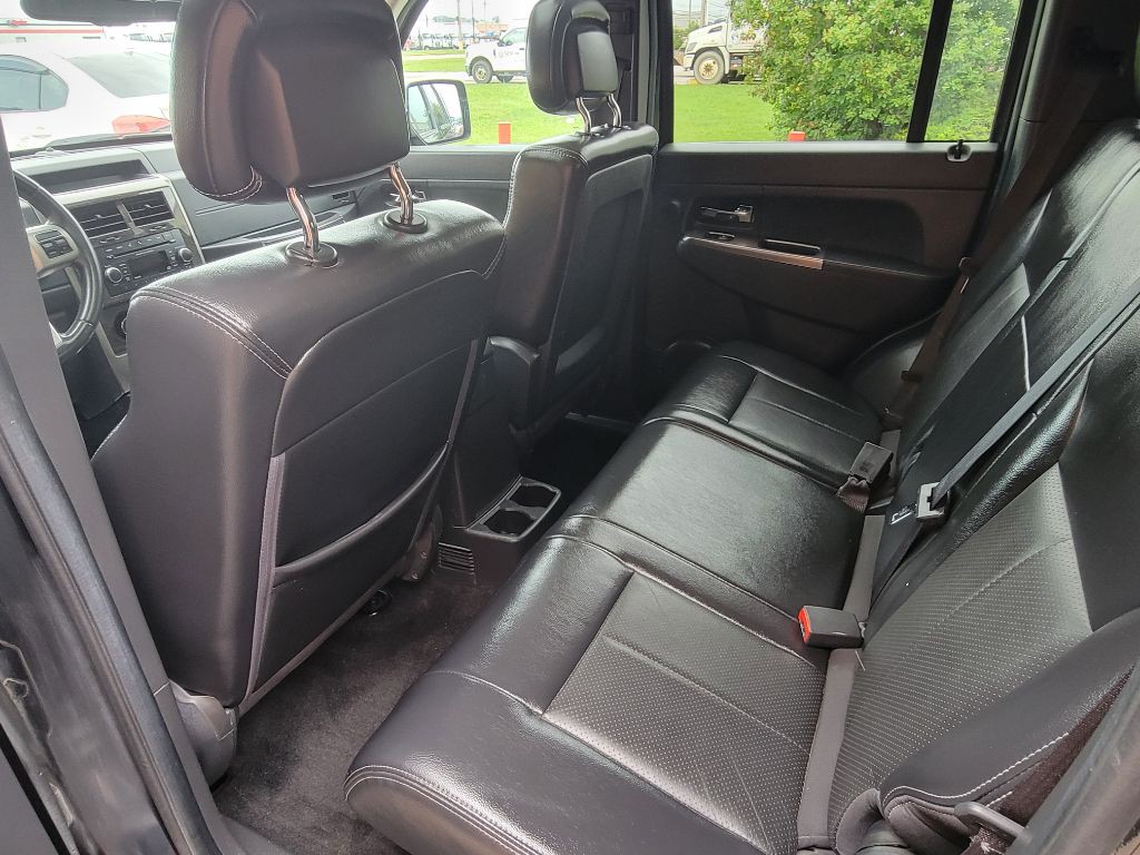 2012 Jeep Liberty Image 15