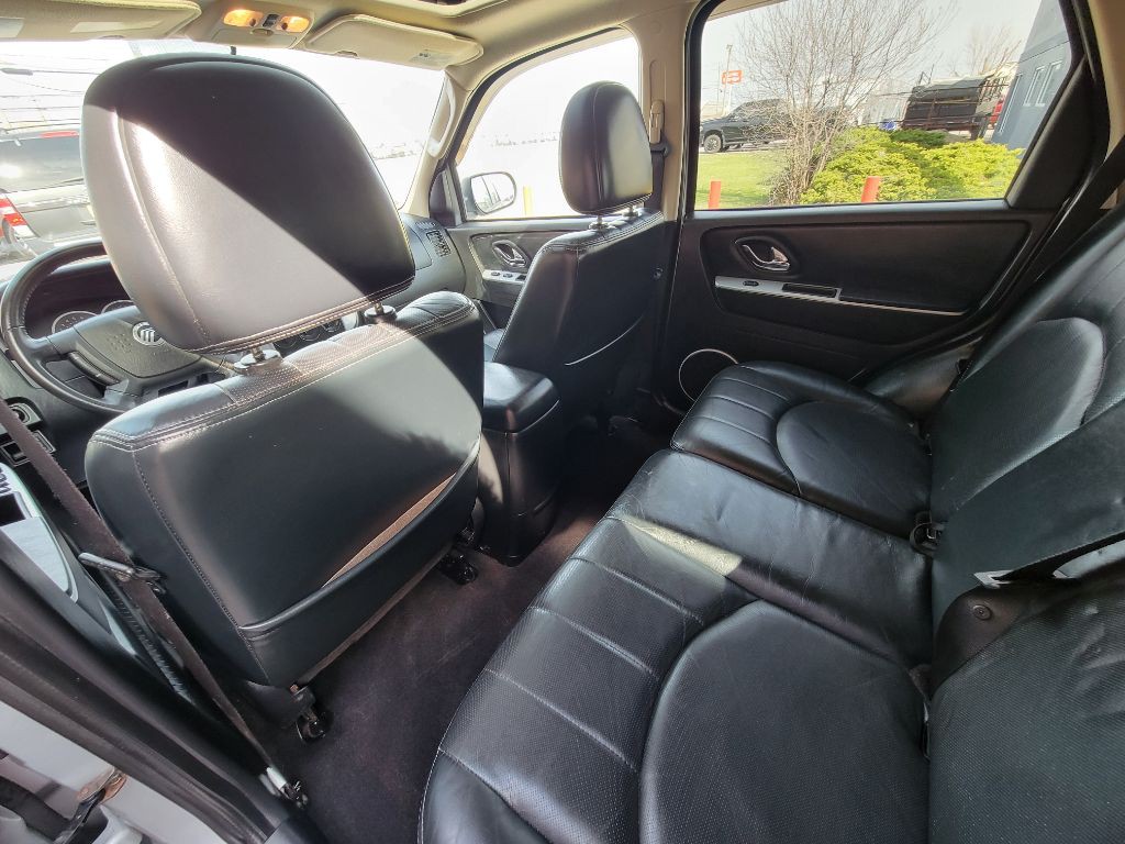 2005 Mercury Mariner Image 12