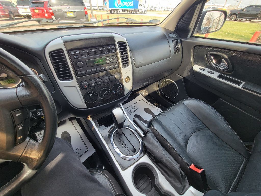 2005 Mercury Mariner Image 18