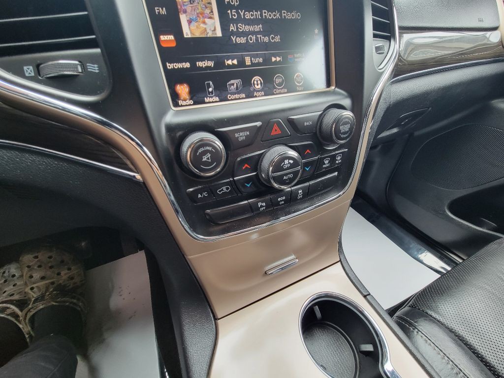 2015 Jeep Grand Cherokee Image 26