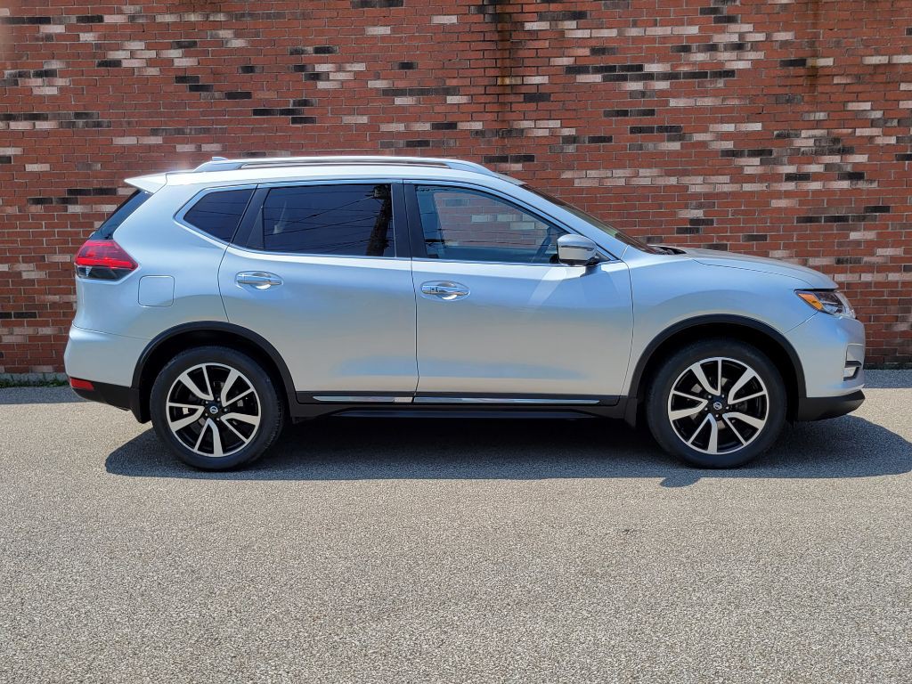 2018 Nissan Rogue Image 8