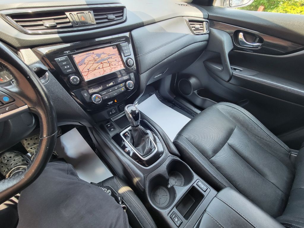 2018 Nissan Rogue Image 21