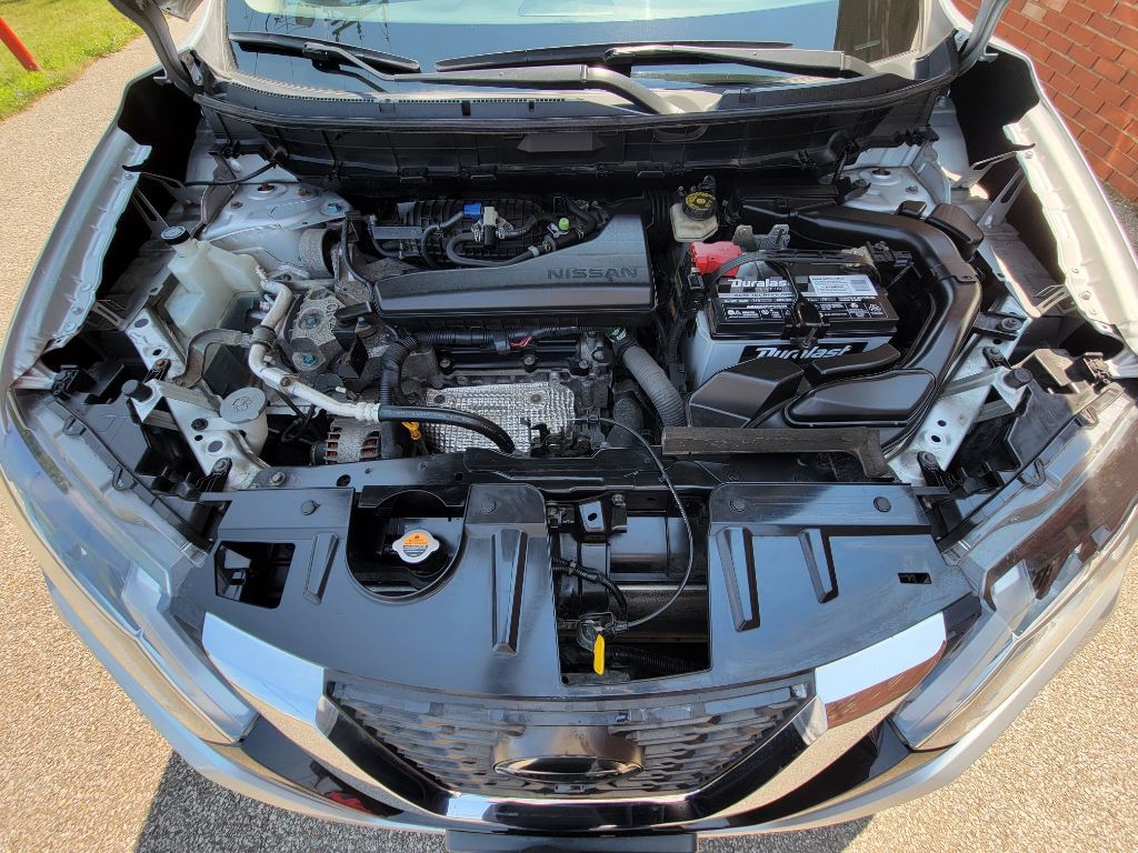 2018 Nissan Rogue Image 25