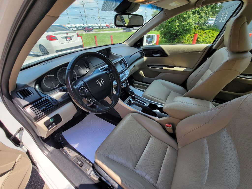 2013 Honda Accord Image 11