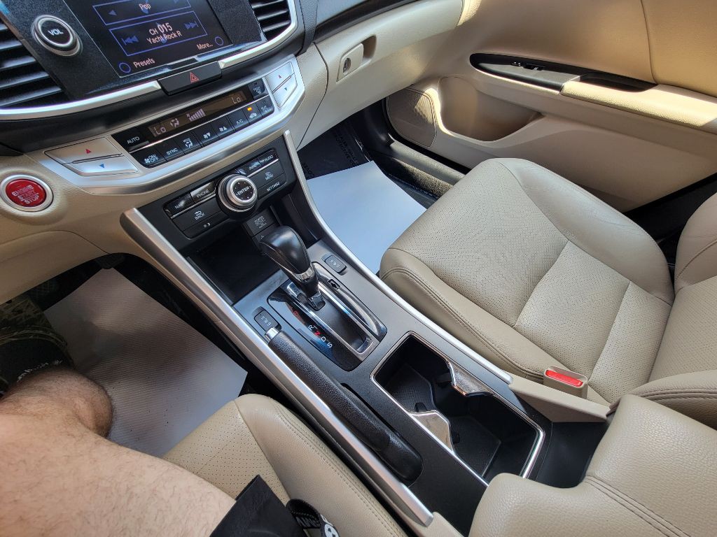 2013 Honda Accord Image 21