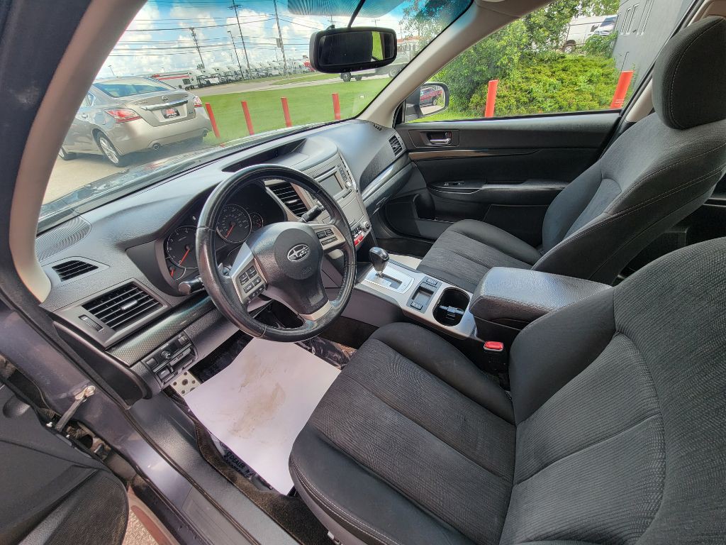 2014 Subaru Legacy Image 11