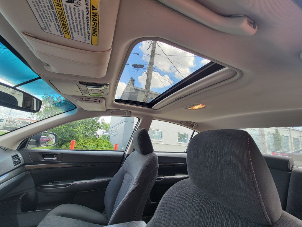 2014 Subaru Legacy Image 12