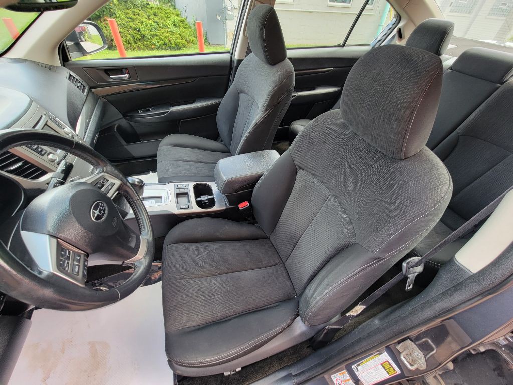 2014 Subaru Legacy Image 13