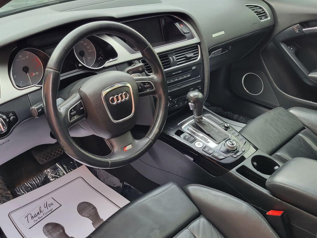 2009 Audi S5 Image 10