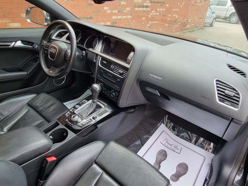 2009 Audi S5 Image 14