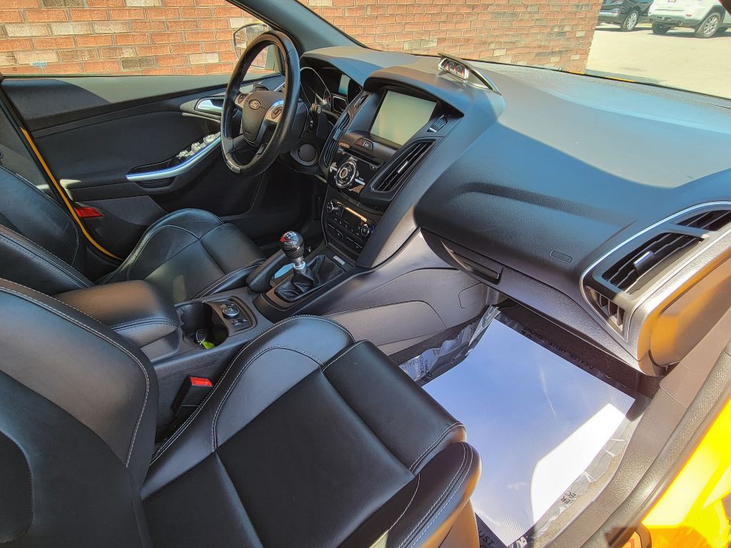 2014 Ford Focus Image 25