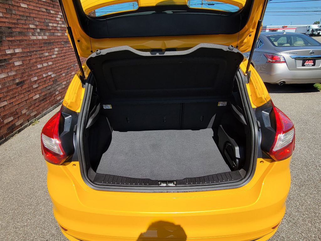 2014 Ford Focus Image 39