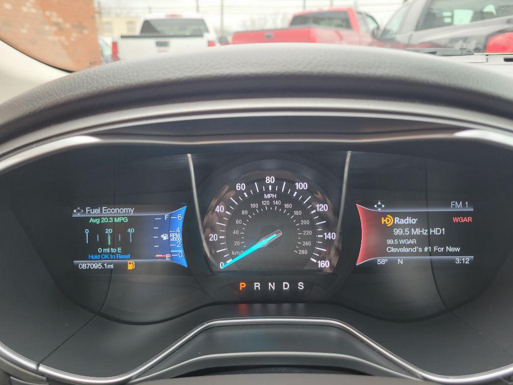 2016 Ford Fusion Image 18