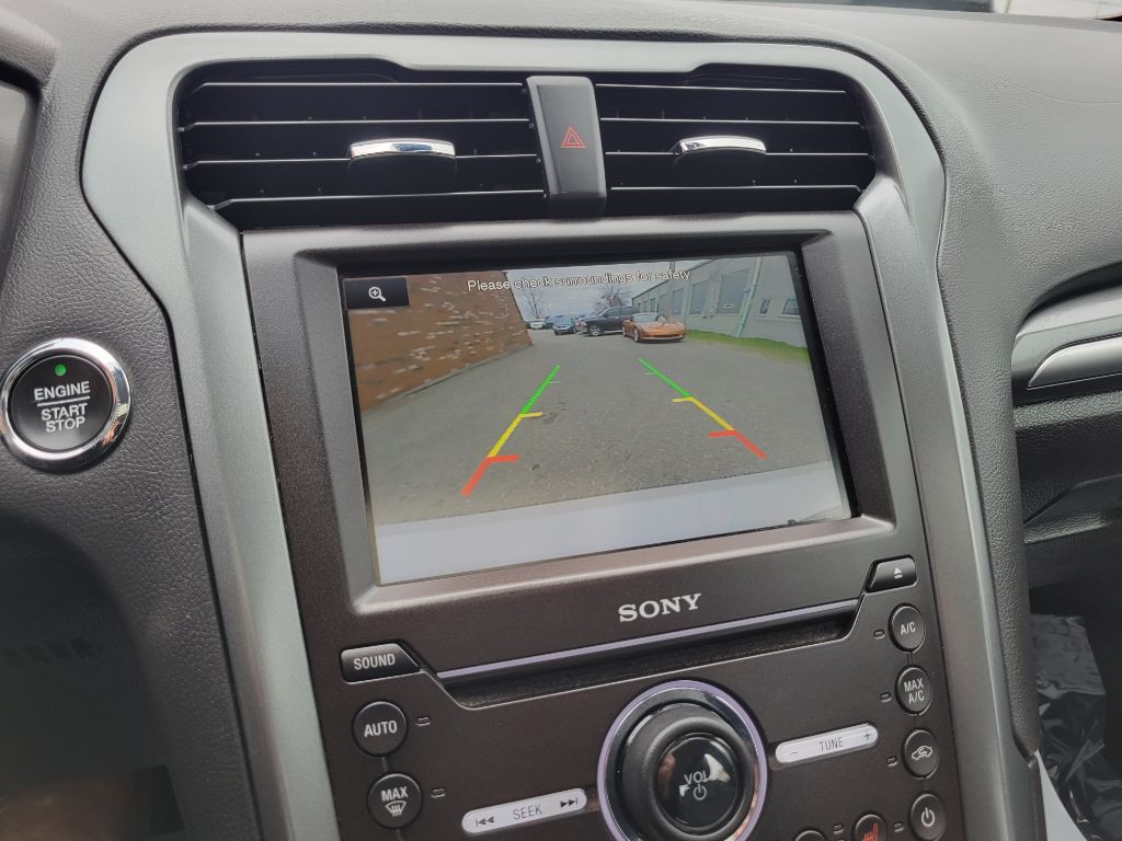 2016 Ford Fusion Image 21