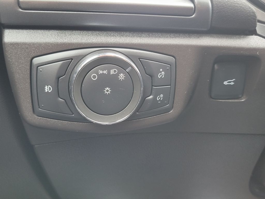 2016 Ford Fusion Image 24