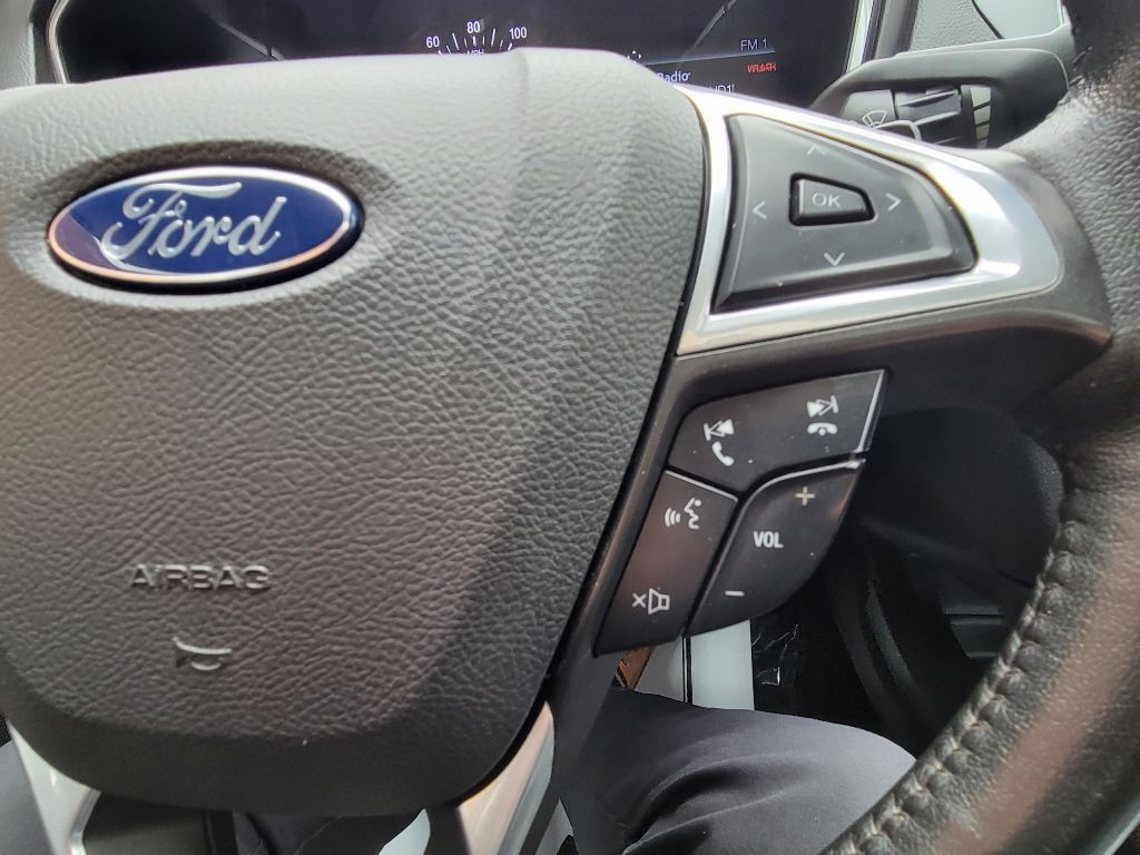 2016 Ford Fusion Image 25