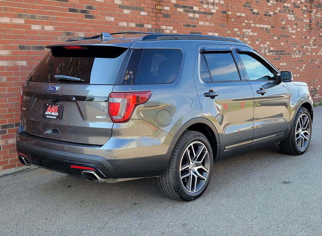 2016 Ford Explorer Image 7