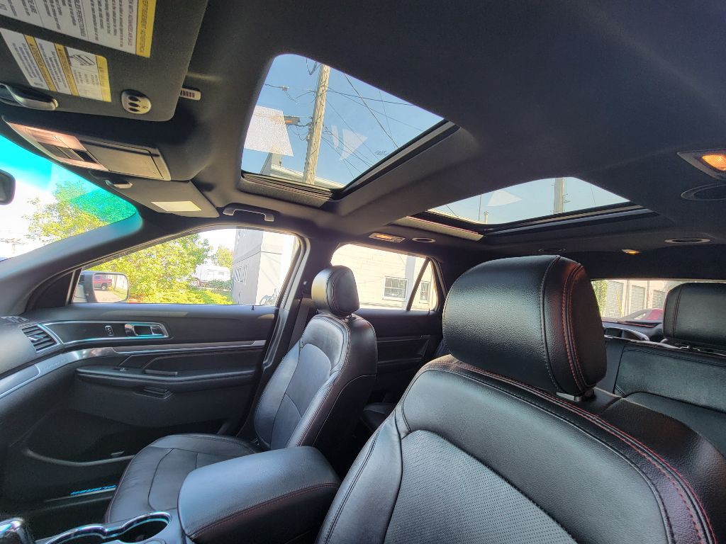 2016 Ford Explorer Image 12