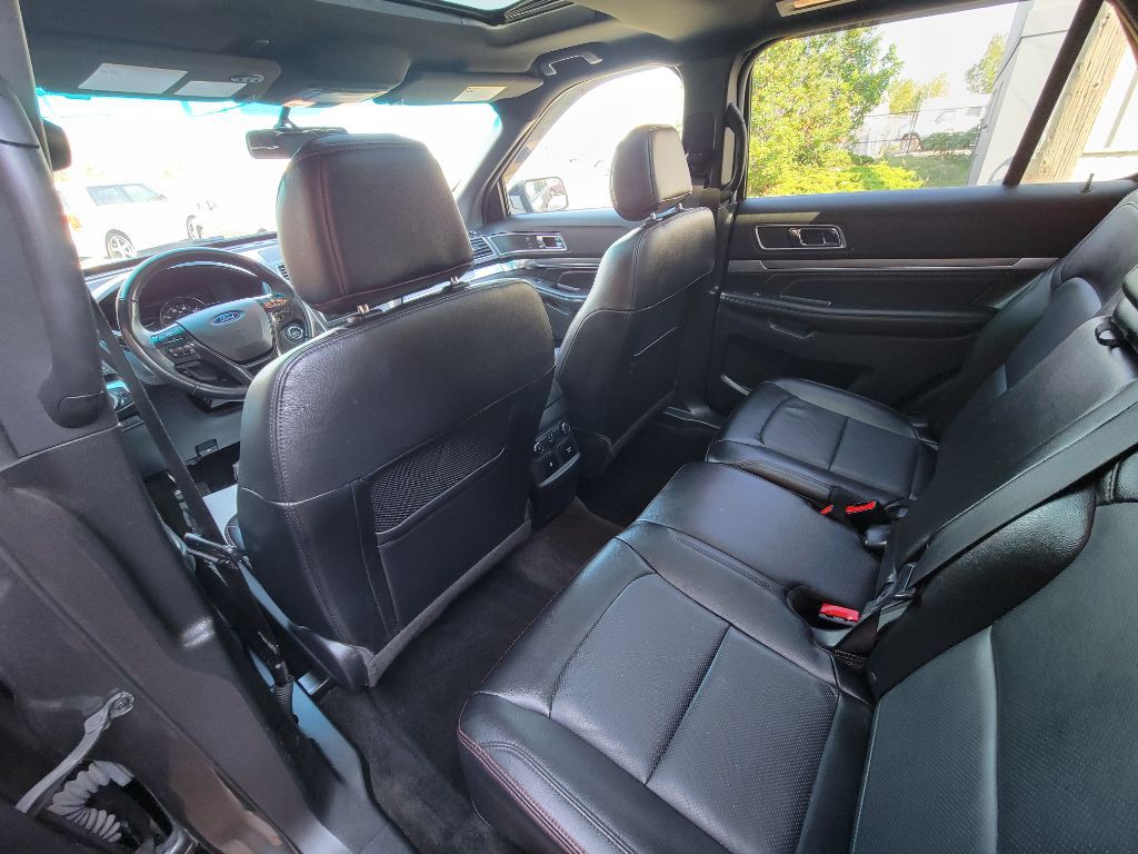 2016 Ford Explorer Image 14
