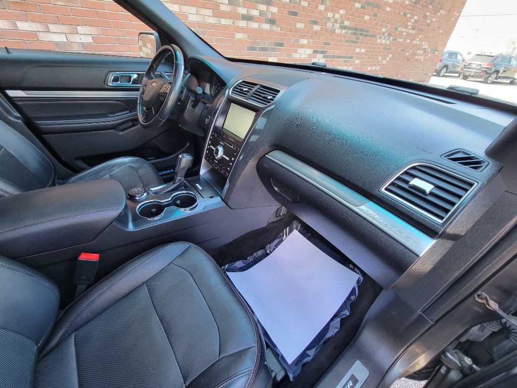 2016 Ford Explorer Image 20