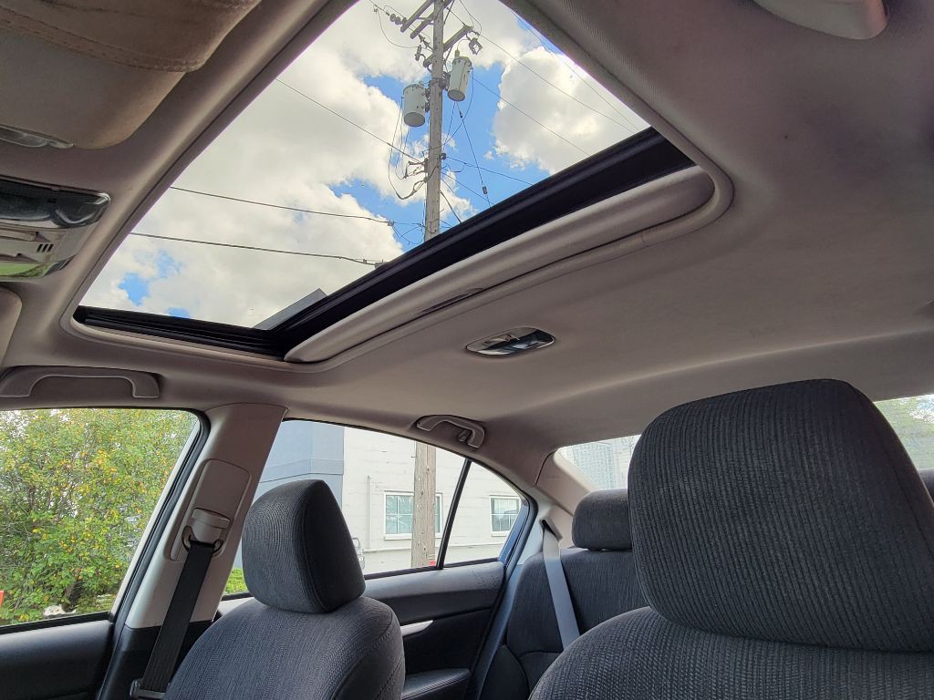 2014 Subaru Legacy Image 12