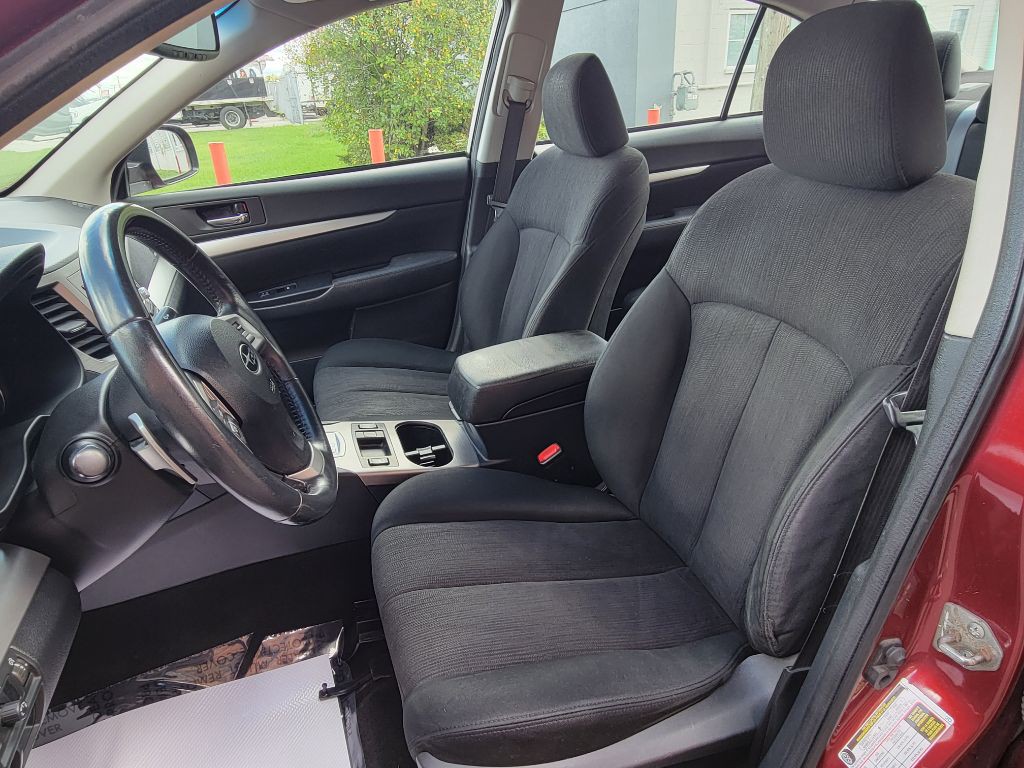 2014 Subaru Legacy Image 13