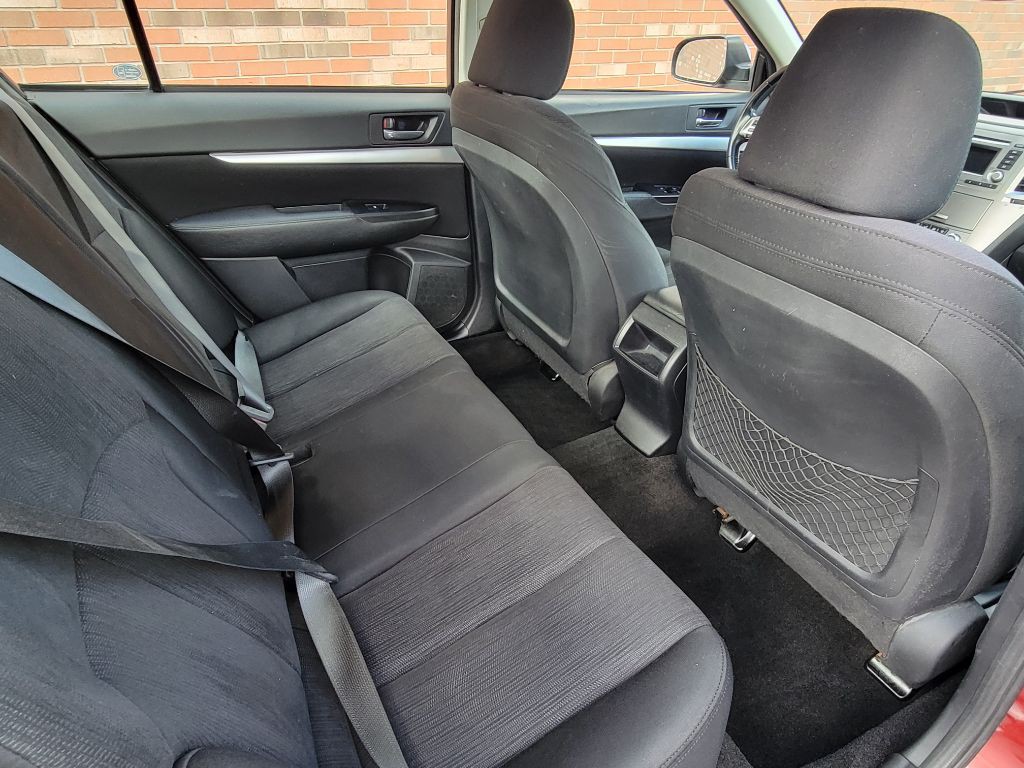 2014 Subaru Legacy Image 16