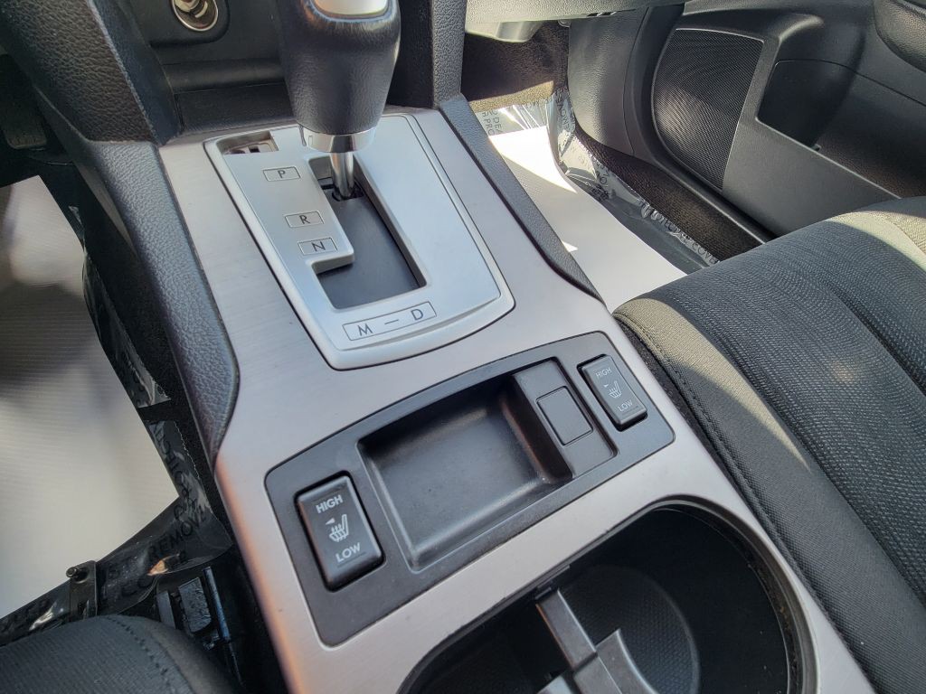 2014 Subaru Legacy Image 25
