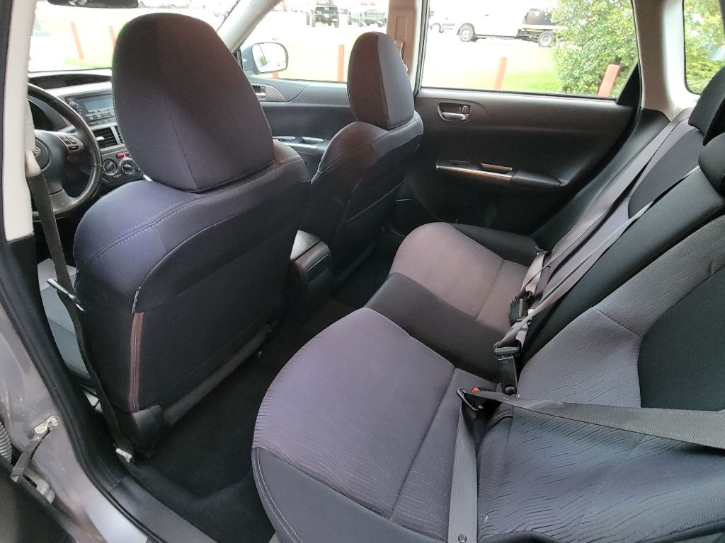 2011 Subaru Impreza Image 12