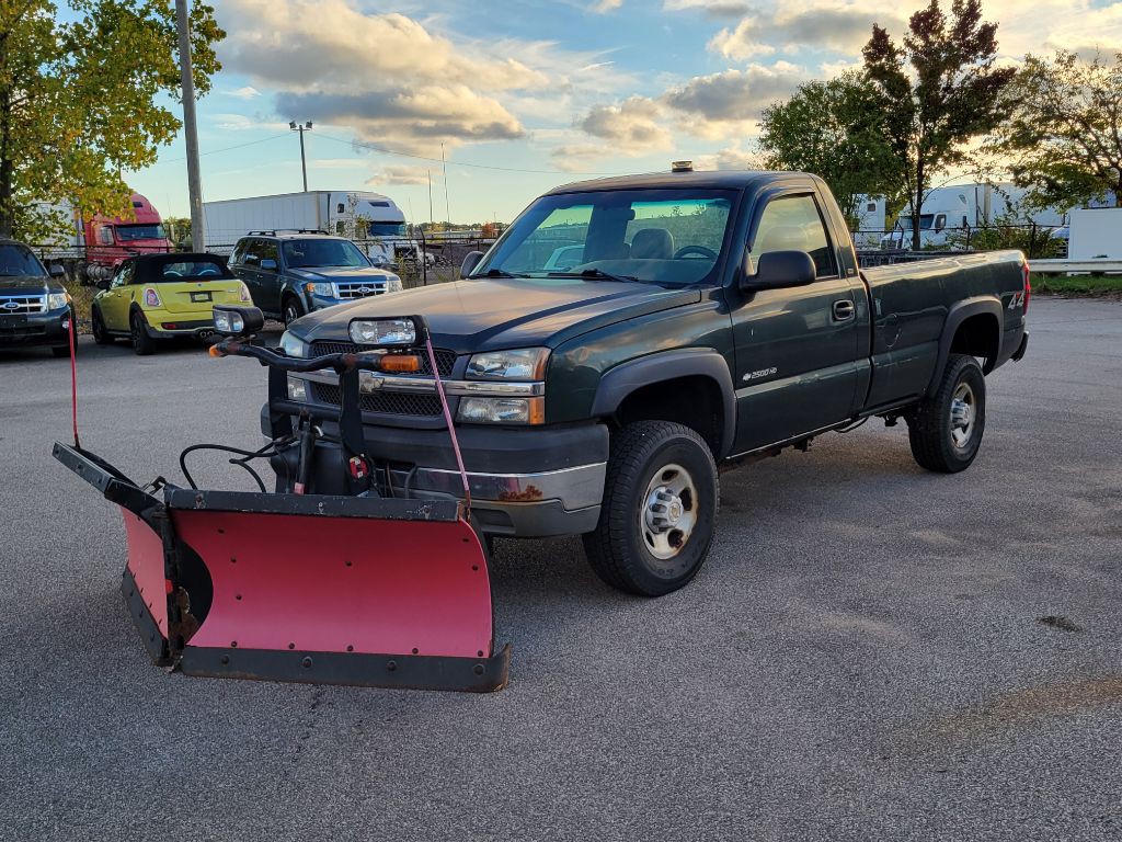 2003 Chevrolet Silverado 1500 Image 2