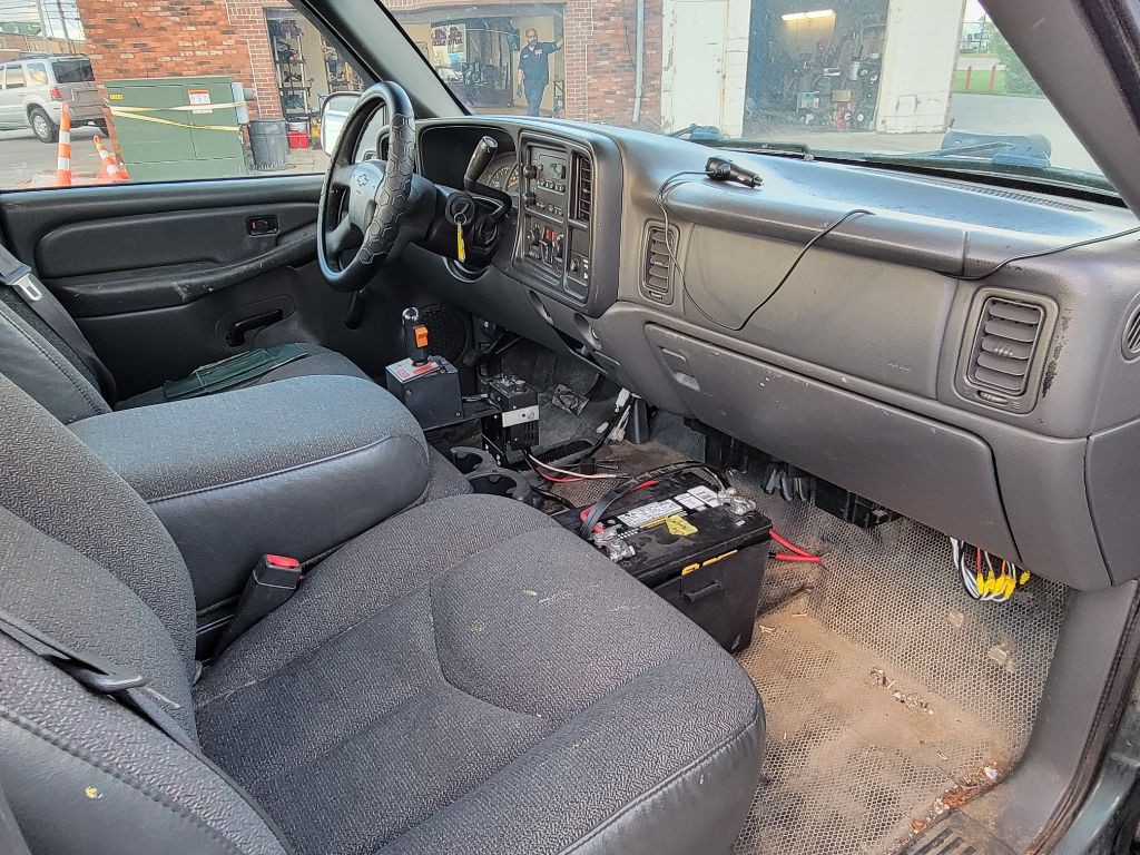 2003 Chevrolet Silverado 1500 Image 17