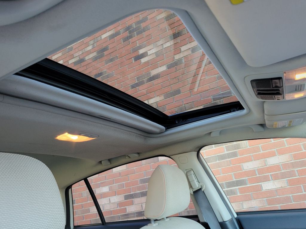 2016 Subaru Crosstrek Image 17