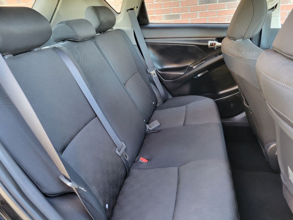2009 Pontiac Vibe Image 16