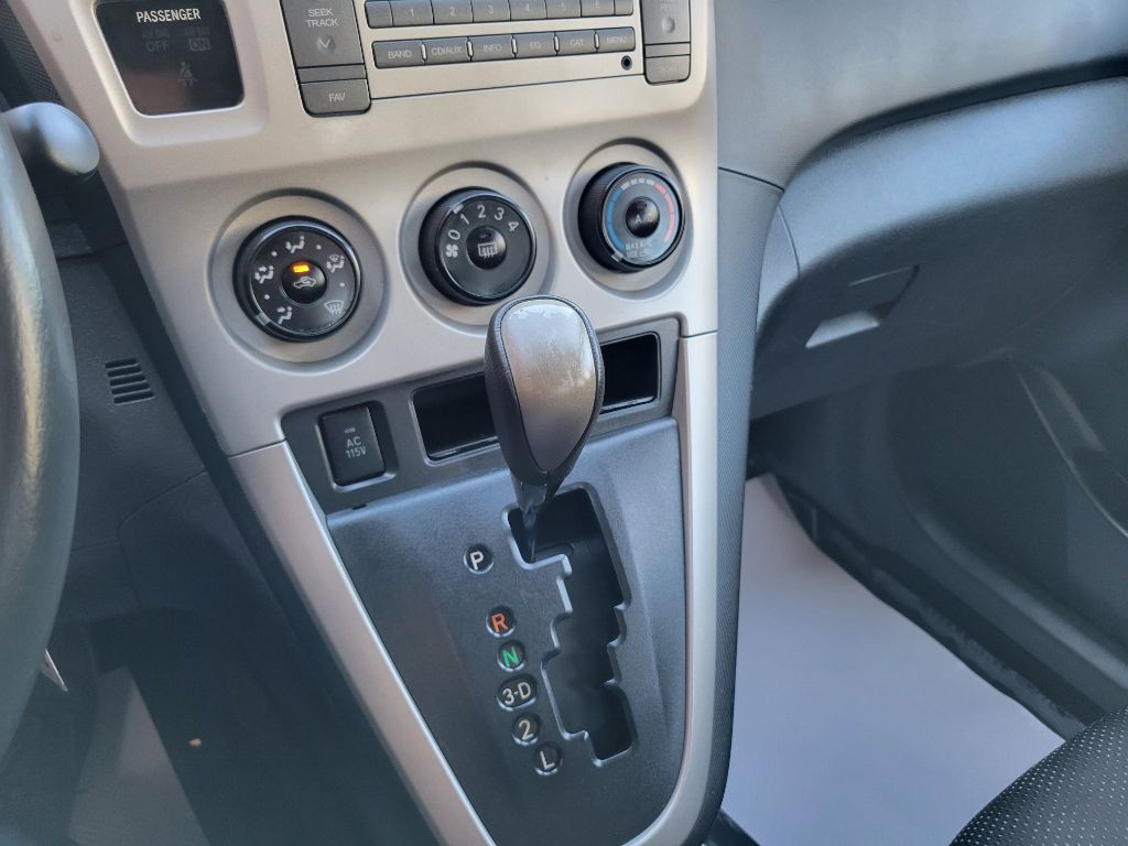 2009 Pontiac Vibe Image 21