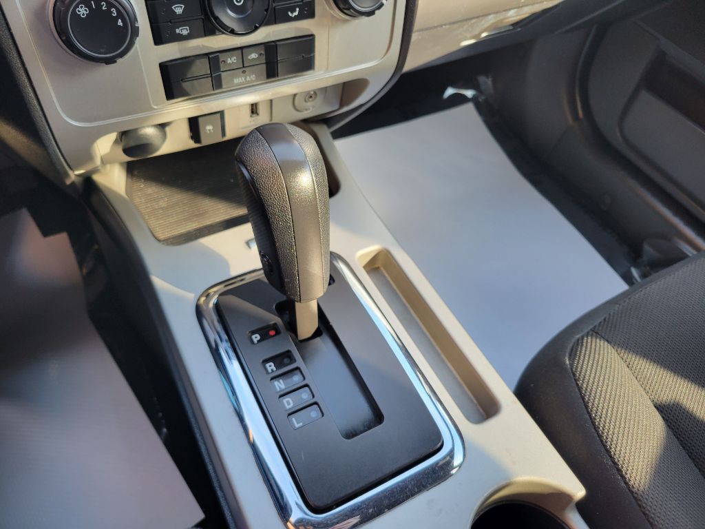 2009 Ford Escape Image 21