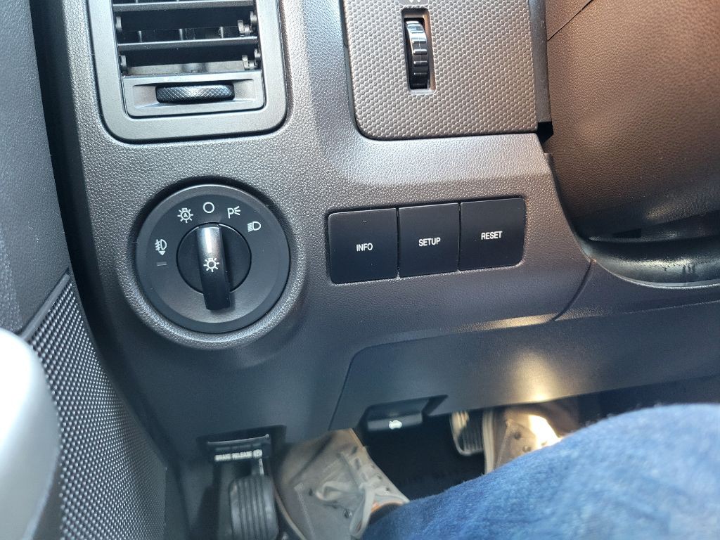 2009 Ford Escape Image 22