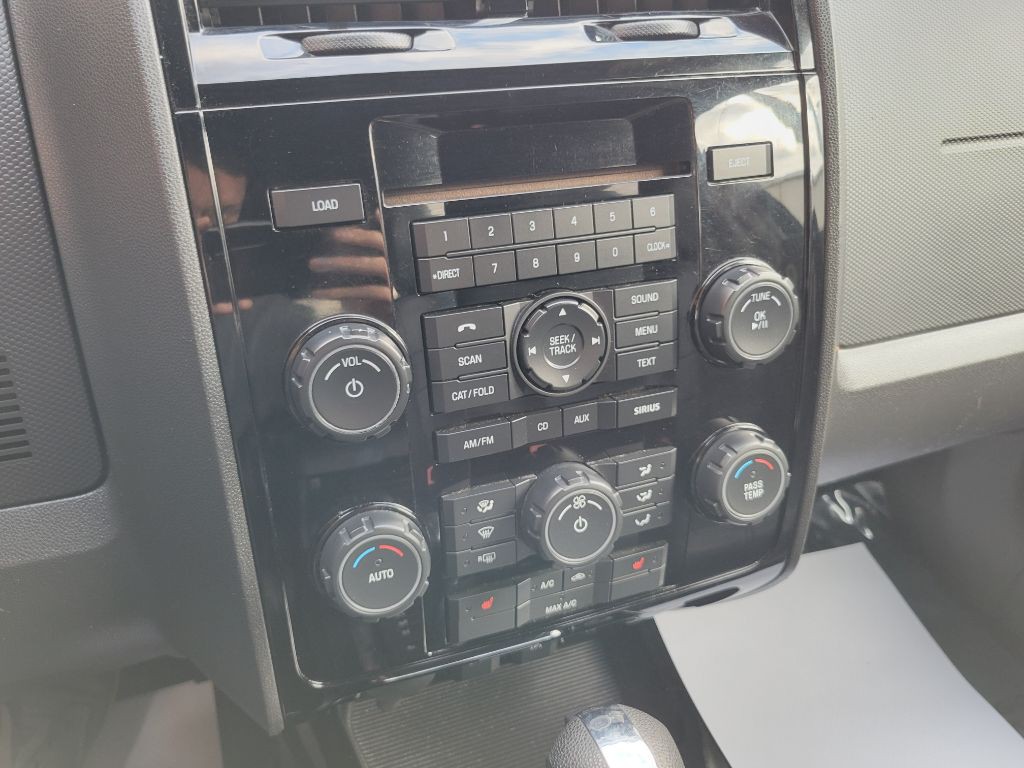 2011 Ford Escape Image 24