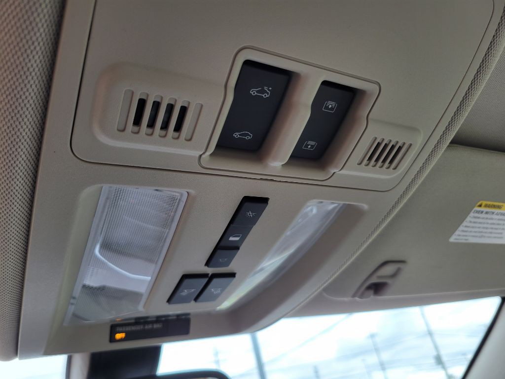 2016 Cadillac SRX Image 36