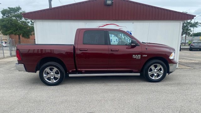 2019 RAM 1500 Image 3