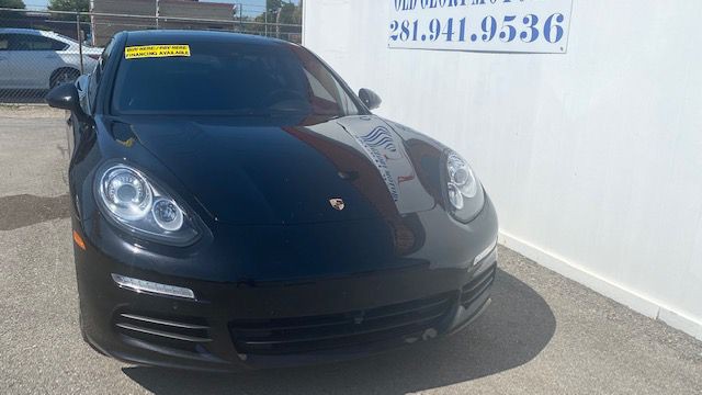 2014 Porsche Panamera Image 3