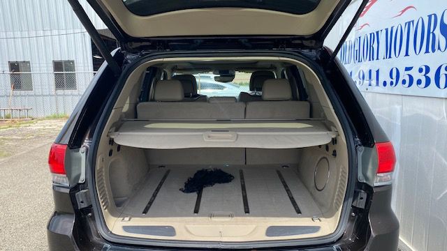 2017 Jeep Grand Cherokee Image 12