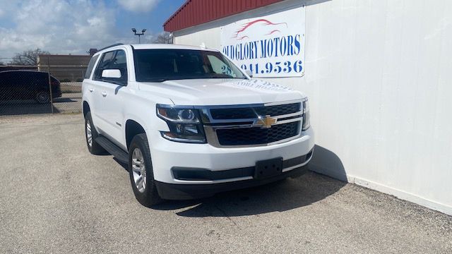 2017 Chevrolet Tahoe Image 2