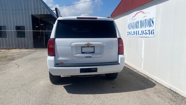2017 Chevrolet Tahoe Image 6