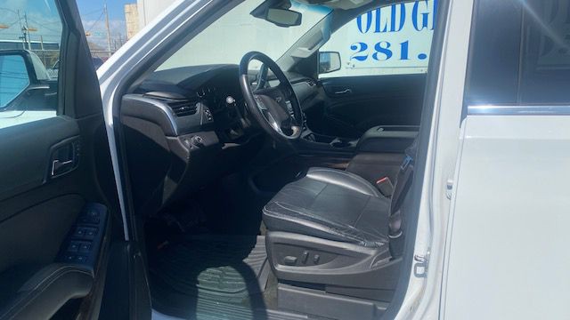 2017 Chevrolet Tahoe Image 10