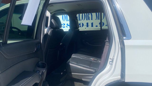 2017 Chevrolet Tahoe Image 12