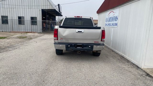 2007 GMC Sierra Image 5